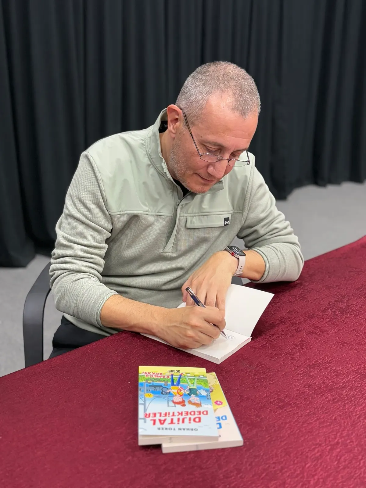 Gönen Kitap Fuarı etkinliğinden bir kare